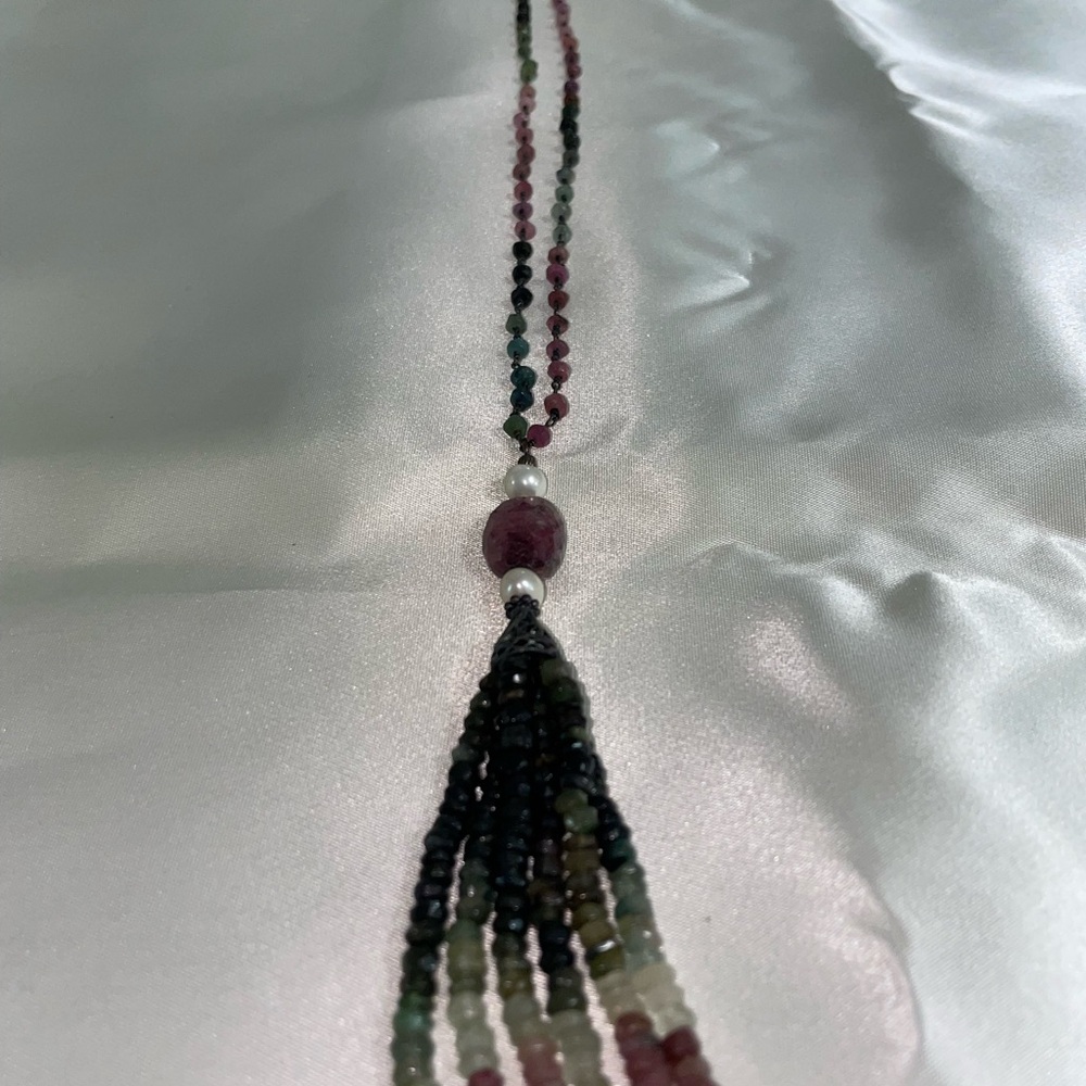 Elegant Multicolor Beaded Necklace